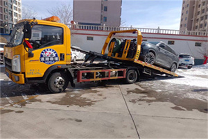 金泽镇救援拖车费用怎么算