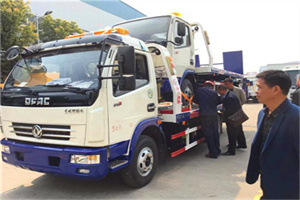 金泽镇汽车道路救援拖车价格
